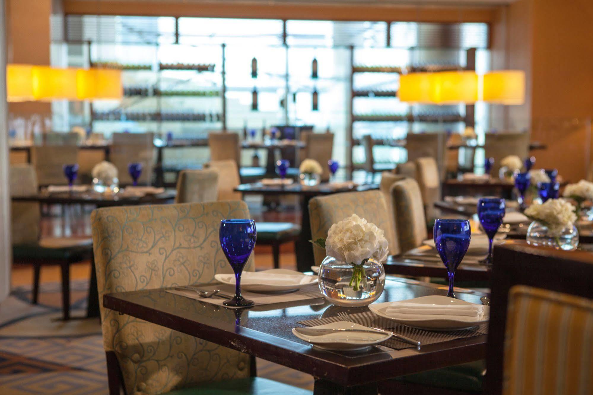 Renaissance Wuhan Hotel Dış mekan fotoğraf